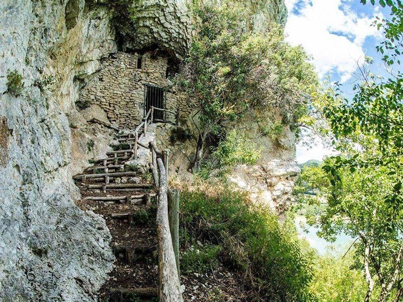 Eremo di San Salvatore Monte Antuni