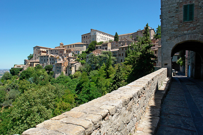 Arrivo a Todi