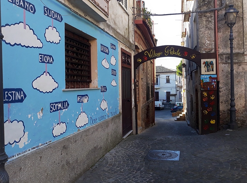 Murales Riace Dove vanno le nuvole?